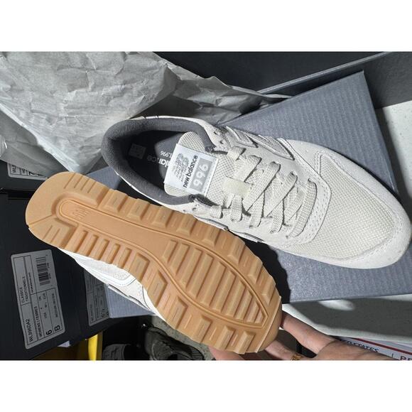 New Balance Women's 996 Sneakers DA2 - Picture 6 of 7